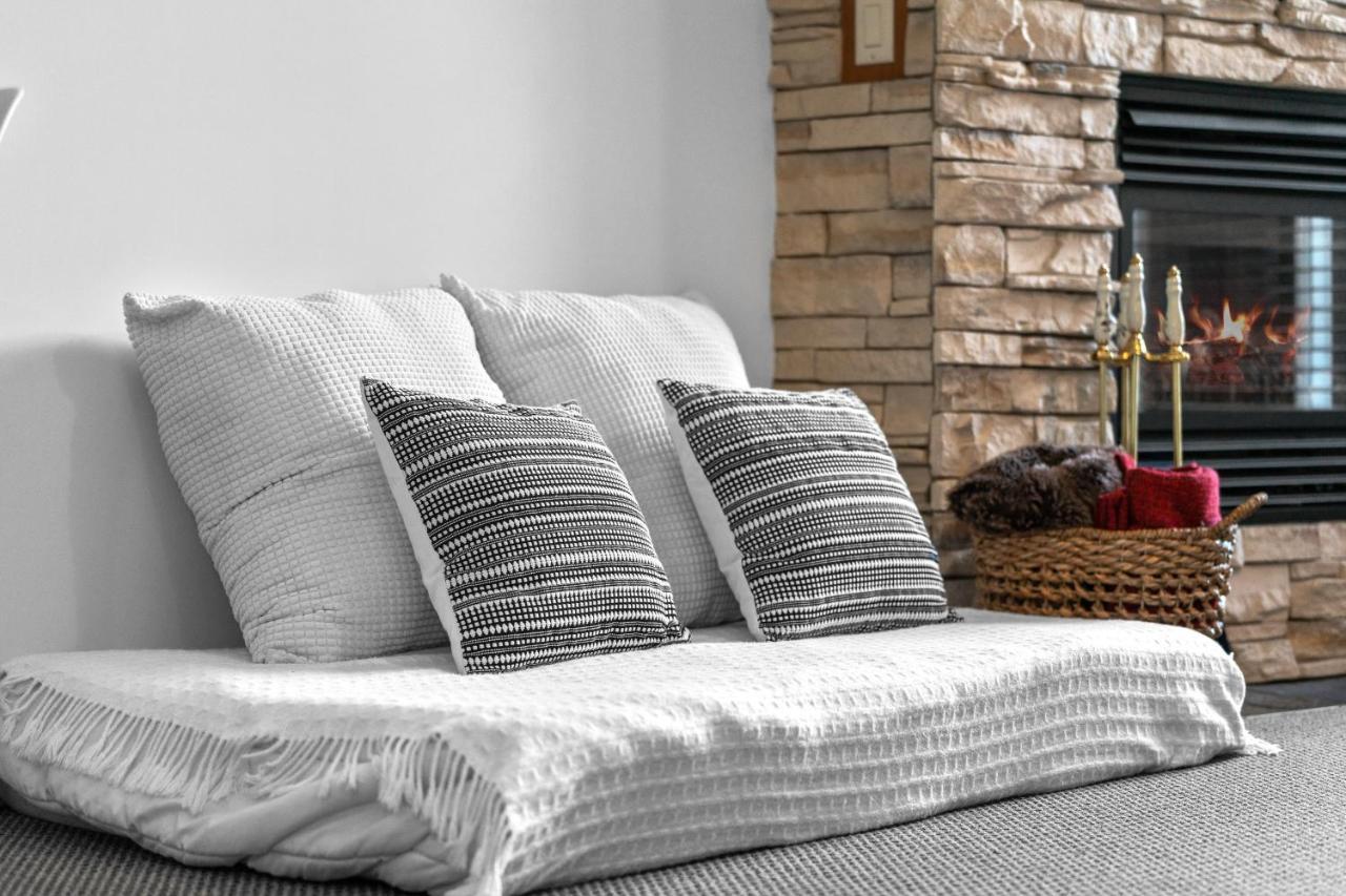 ⭐️ Luxury Mountain View Studio In Canmore ⭐️ Dış mekan fotoğraf