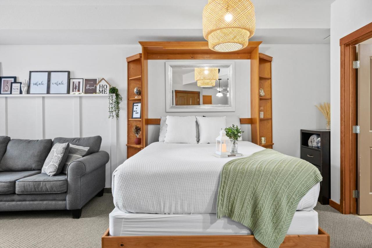 ⭐️ Luxury Mountain View Studio In Canmore ⭐️ Dış mekan fotoğraf