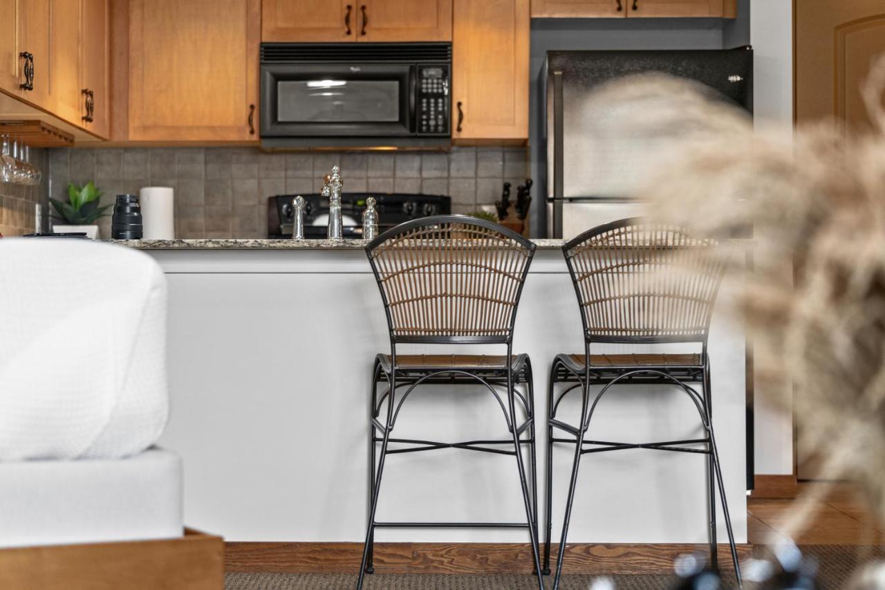 ⭐️ Luxury Mountain View Studio In Canmore ⭐️ Dış mekan fotoğraf