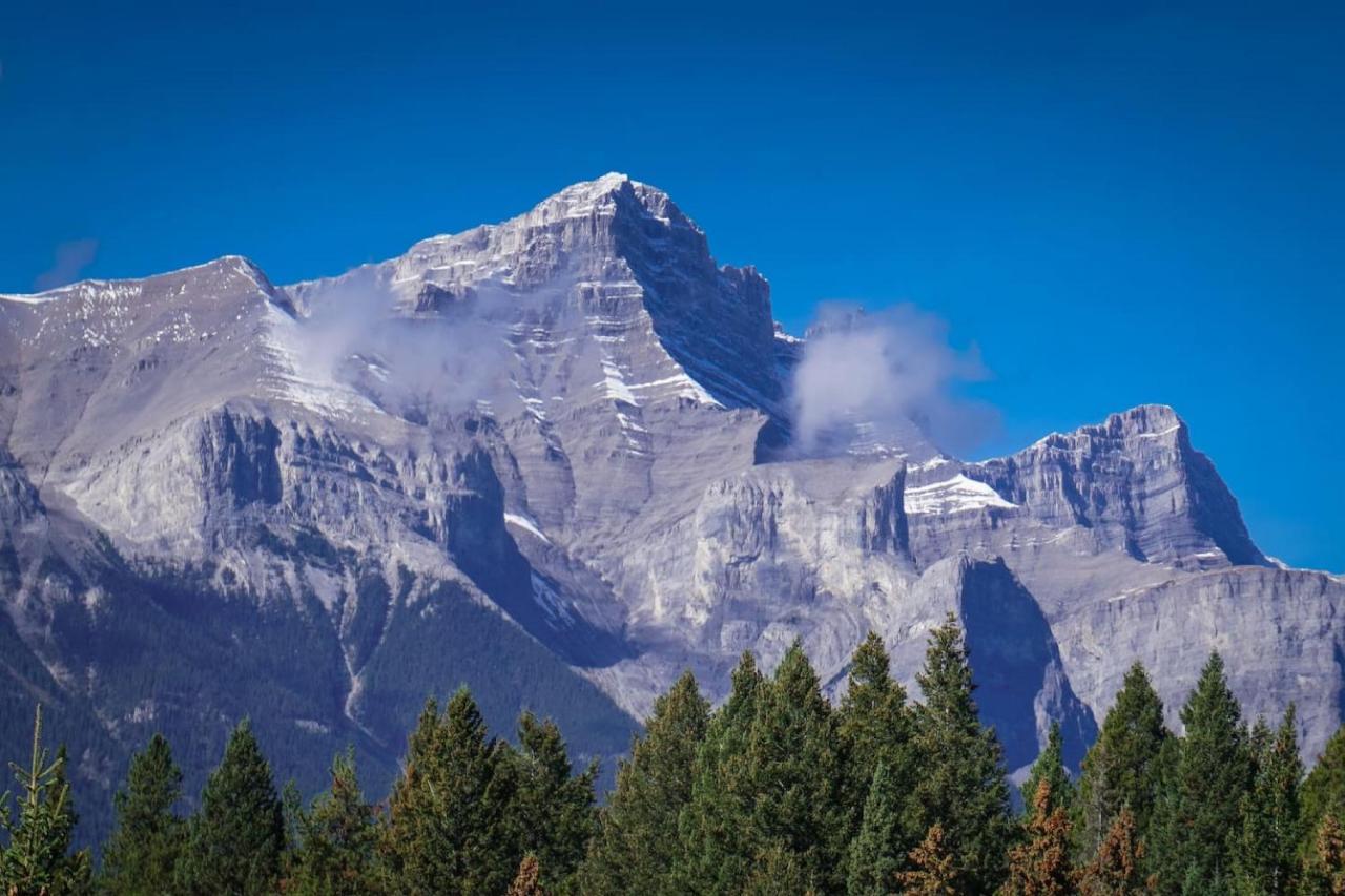 ⭐️ Luxury Mountain View Studio In Canmore ⭐️ Dış mekan fotoğraf